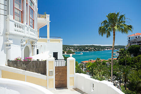 Along the Mediterranean Sea with the Mucem-iStock-516354415.jpg