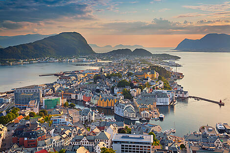 Kreuzfahrt durch die Norwegischen Fjorde – mit Smithsonian Journeys-iStock-518140130.jpg