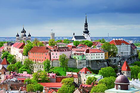 A musical journey on the Baltic Sea-fotolia tallinn estonia hd horizont .JPEG