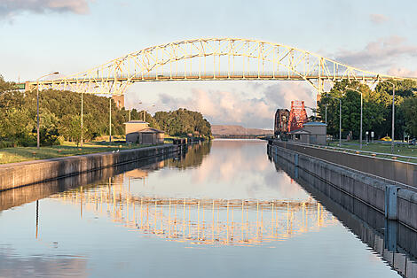 Natalie Dessay and her friends, on the Great Lakes-iStock-628769128.jpg