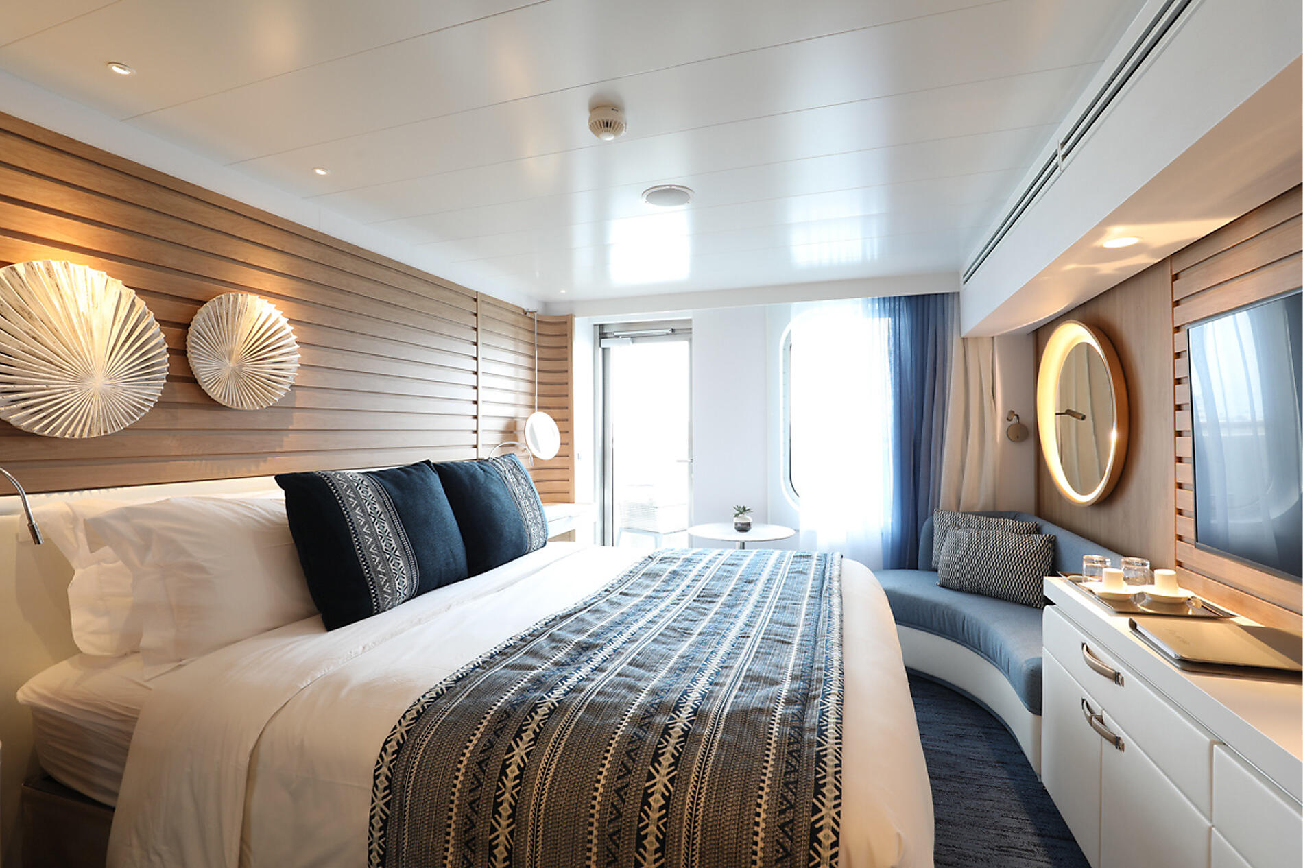 Le Lapérouse Lower deck balcony stateroom