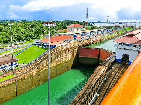 Fahrt durch den Panamakanal