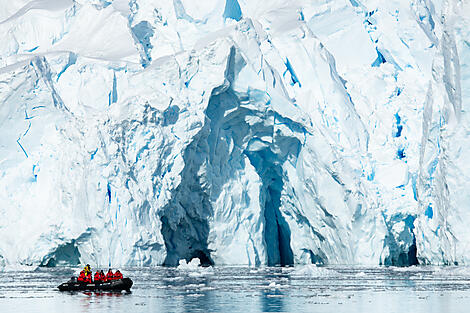 Antarktis `Klassisch´ -No-2297_S091219-ushuaia-ushuaia©StudioPonant-OlivierBlaud.jpg