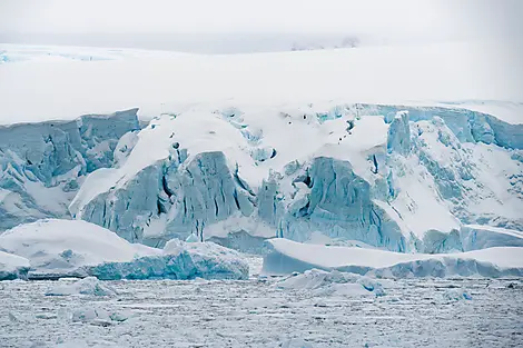 Beyond the Antarctic Circle – In the Wake of Jean-Baptiste Charcot-N-1215_O011121_PuntaArenas-PuntaArenas©StudioPONANT-Olivier Blaud.jpg