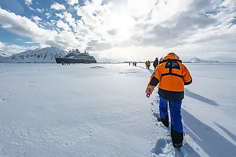 Beyond the Antarctic Circle – In the Wake of Jean-Baptiste Charcot-No-2152_O141221_PuntaArenas-PuntaArenas©StudioPONANT-Olivier Blaud.jpg