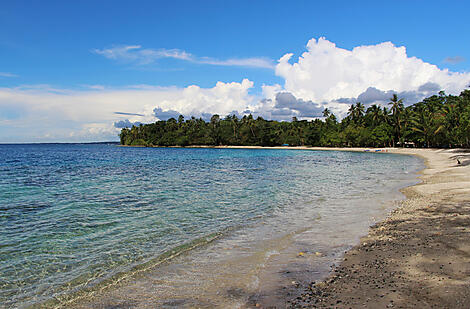 De la Nouvelle-Calédonie à la Micronésie-Fotolia_176004273_M.jpg