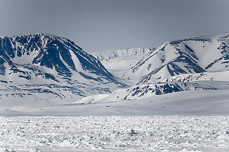 Inuit spring at the edge of Scoresby Sound-N°0335_O100522_Reykjavik-Reykjavik©StudioPONANT-Morgane Monneret.jpg