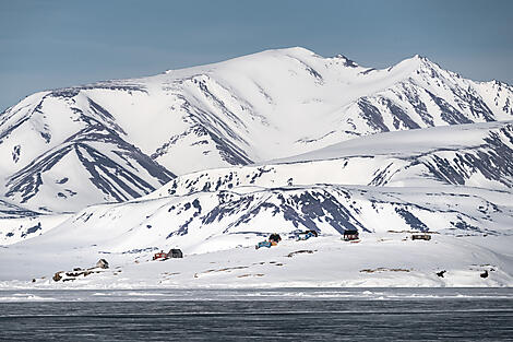 Inuit spring at the edge of Scoresby Sound-N°0216_O220522_Reykjavik-Reykjavik©StudioPONANT_Morgane Monneret.jpg