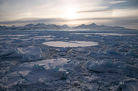 Inuit spring at the edge of Scoresby Sound-N°0291_O100522_Reykjavik-Reykjavik©StudioPONANT-Morgane Monneret.jpg