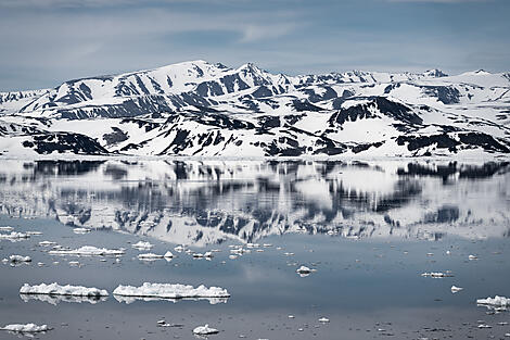 Im arktischen Eis von Grönland nach Spitzbergen-N°0215_O030622_Reykjavik-Longyearbyen©StudioPONANT_Morgane Monneret.jpg