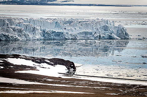 Im arktischen Eis von Grönland nach Spitzbergen-N°0084_O150622_Longyearbyen-Longyearbyen©StudioPONANT_Morgane Monneret.jpg
