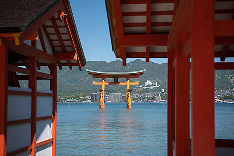 The best of Japan-N-8263_S010519_Maizuru-Osaka©StudioPONANT-Clara Charles.jpg