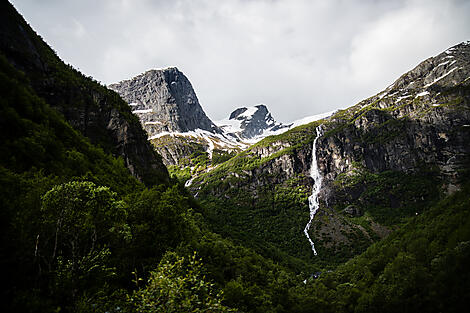 Norwegian fjords-2082-U090722_OSLO-BERGEN©StudioPONANT_Matthieu DEBANO.jpg