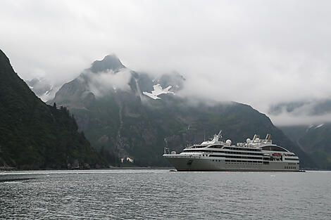 Alaska, nature on a grand scale-N-1607_S110816_Nome-Seward©StudioPONANT-Laure Patricot - colledge fjord.jpg