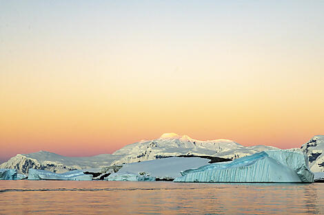 Antarktis & Südgeorgien-No-2061_A030322_Ushuaia-Montevideo©StudioPONANT-Laurence-Fischer.jpg