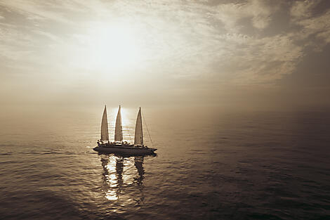The Caribbean, under sail aboard Le Ponant-DJI_0477_PO150123_le_ponant_drone©_PONANT-Julien Fabro.jpg