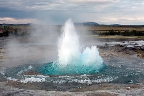 Icelandic nature and traditions-catharina van den dikkenberg.jpg