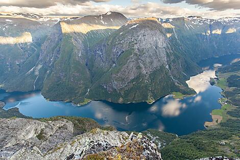 Splendeurs automnales des Lofoten aux fjords de Norvège-AdobeStock_110218368 (1).jpeg