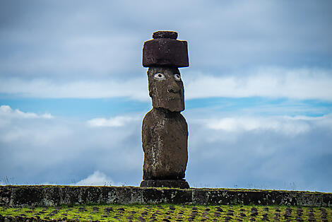 Polynesia and Easter Island-N°0348_A061018_Papeete-HangaRoa©StudioPONANT-Morgane Monneret.jpg