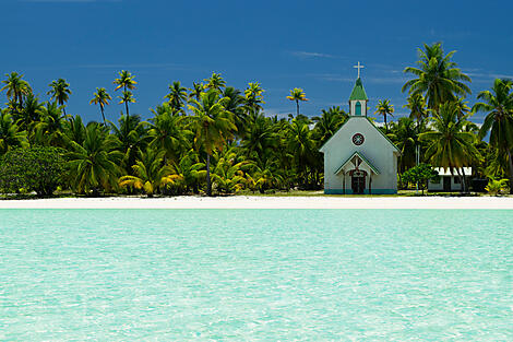 Anaa, Tuamotu Islands