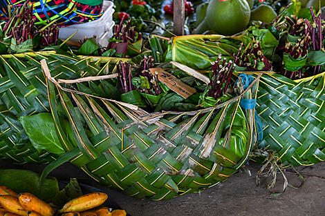 Traditionelle Kulturen in Papua-Neuguinea-Ghizo1.jpg