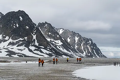 In the ice of the Arctic, from Svalbard to Greenland-N°0465_O030622_Reykjavik-Longyearbyen©StudioPONANT_Morgane Monneret.jpg