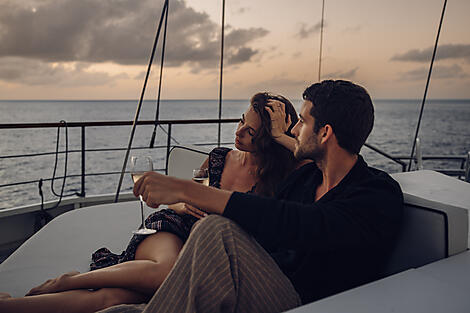 Gliding the Waters of the Windward Islands-0O5A4252_PO150123_le_ponant_sundeck_lifestyle©_PONANT-Julien Fabro.JPEG