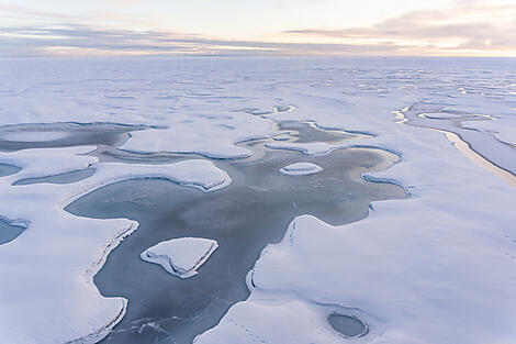 Transarktisches Abenteuer, die Überquerung des Nordpols-N°3287_©StudioPonant_Joanna MARCHI.jpg