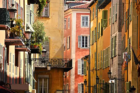 Südfrankreich und die Italienische Riviera vom Meer aus – mit Smithsonian Journeys-iStock-479206684.jpg