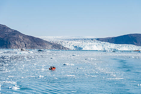 Diskobucht und Inuit-Dörfer-Best of-10113_A110819_Kangerlussuaq-Kangerlussuaq©Studio PONANT-Laurence Fischer.jpg