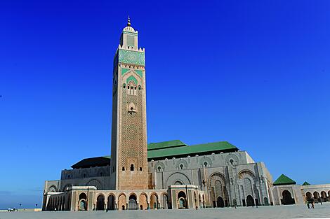 Kreuzfahrt von Marokko an die Andalusische Küste Spaniens – mit Smithsonian Journeys-nathalie michel mosque hasan 2 casa .jpg