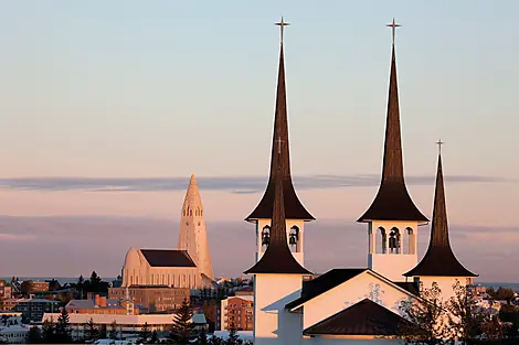 Expédition à la lisière de l’inlandsis-02-04-03-10-01-Istockphoto-Greenland-Island-Reykja.jpg