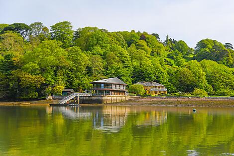 Von den Küsten des Atlantiks bis zum Ärmelkanal-N°2214_EE110523_Fairlie_Honfleur©StudioPONANT_EmmyAPOUX.JPEG