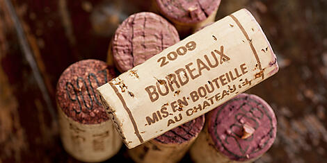 Gastronomic delights with Le Meurice and Château Latour-iStock_bouchon_vin_bordeaux_p91.jpg