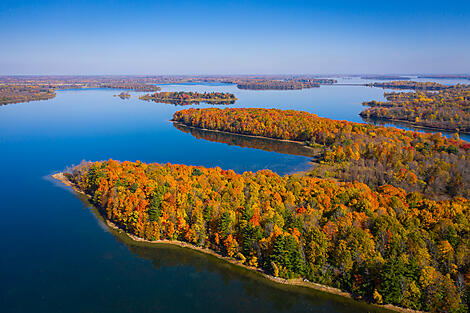 Auf Erkundung in Grönland und Kanada mit Saint-Pierre und Miquelon-vue aerienne du Saint-Laurent - Canada @RLSPHOTO-iStock-1190044668.jpg