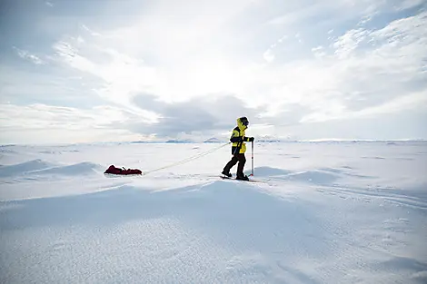 Encounter with the Last Guardians of the North Pole-1254-O220522_greenland_POLAR_RAID©PONANT-julien-fabro.jpg