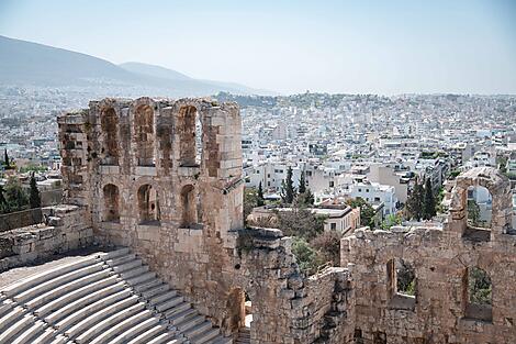 The jewels of the Aegean-3- X260722_Athenes-Athenes©StudioPONANT-Gwenvael Engel.jpg