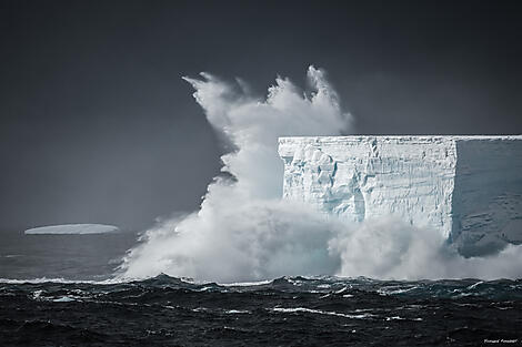 Entre deux continents, terres inexplorées d’Antarctique-N°0115_StudioPONANT_Morgane Monneret.jpg