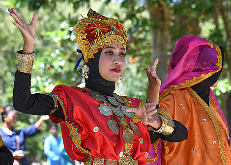 Tropical Indonesian odyssey-N°-1127_R070323_Bali-Singapore©StudioPONANT-Laure Patricot.JPEG