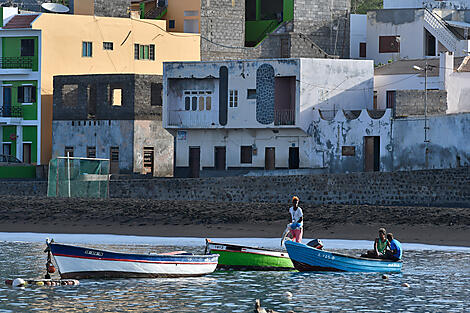 The Many Faces of Cape Verde-N-0164_U241019_Praia-Dakar©StudioPONANT-Sylvain Adenot.jpg