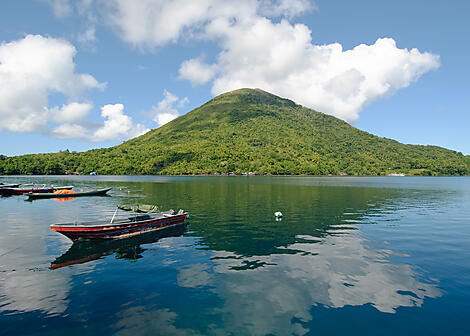 Banda Neira, Moluques