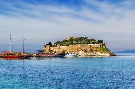 Merveilles antiques de Méditerranée-iStock-475582832-Kusadasi.jpg