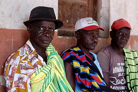 Adventure in the Bissagos Islands -Orango_chef du village_credit Mathilde Vanneron.jpg