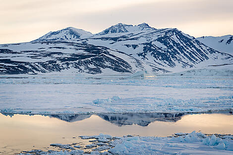 Inuit Spring of Ammassalik-N°0301_O100522_Reykjavik-Reykjavik©StudioPONANT-Morgane Monneret.jpg