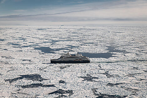 Northeast Greenland's unexplored sea ice-N°0295_O300422_Reykjavik-Reykjavik©StudioPONANT_Morgane Monneret.jpg