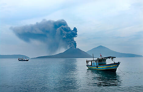 Von Tempeln und Vulkanen, Indonesien pur-AdobeStock_60886614.jpeg