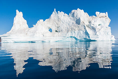 Wilderness from Greenland to the East Coast of Canada-Best of-10268_A110819_Kangerlussuaq-Kangerlussuaq©Studio PONANT-Laurence Fischer.jpg