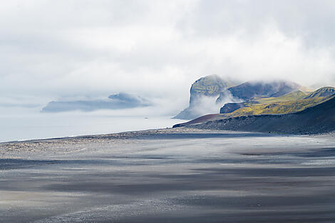 Der wilde hohe Norden, von Spitzbergen bis Island-No-2336-3_AU280623_longyearbyen-Kangerlussuaq_Jan Mayen©StudioPONANT-JulietteLECLERCQ.jpg