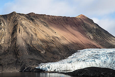 Total Solar Eclipse in The Far North-N°2860_CR16_O070822_Longyearbyen-Longyearbyen©StudioPonantJoanna Marchi.jpg