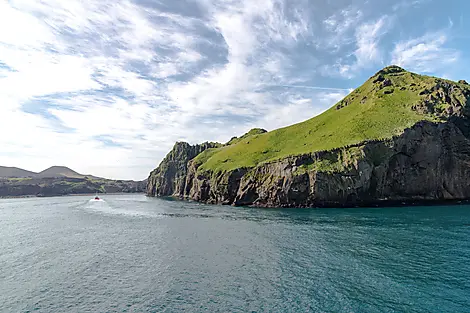 Der wilde hohe Norden, von Spitzbergen bis Island-No-2278_E220822_Hafnarfjordur-Hafnarfjordur-Heimaey-Islande��StudioPONANT-Doriane Letexier (1).JPEG